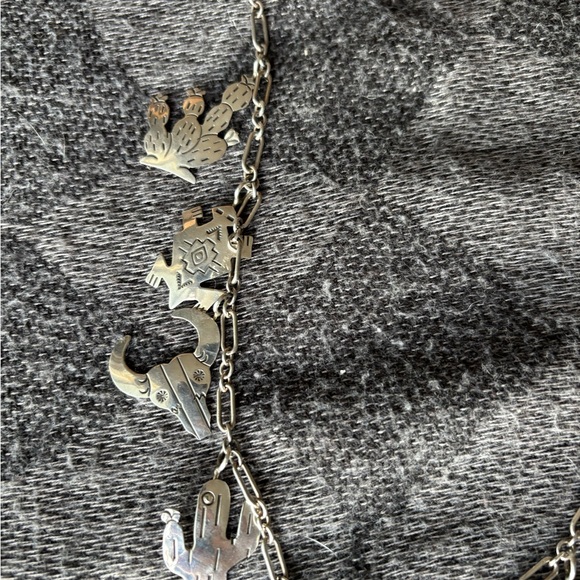 Rare Vintage Willie Family Silver Charm Necklace - Picture 4 of 7